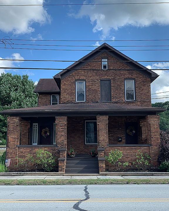 1st image of 530 Main St