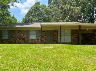 4 Alexander Rd, Natchez, MS 39120