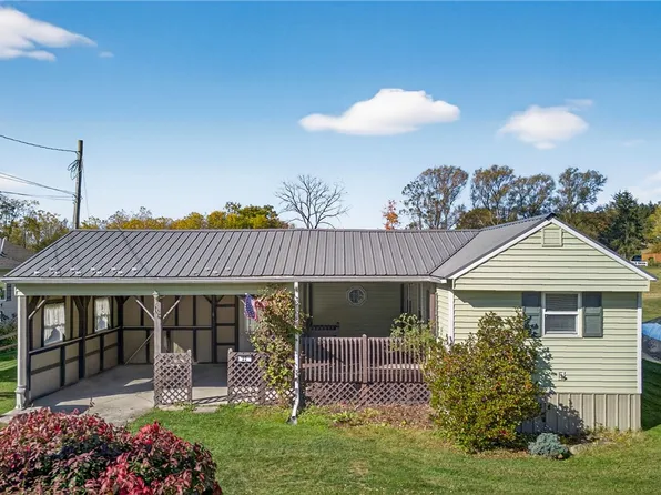 22 Washington St, Dundee, NY 14837