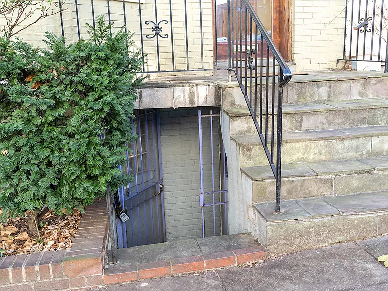 1746 Kalorama Rd NW #B — Photo 19
