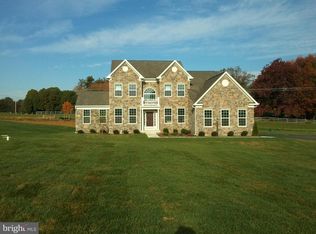 672 Loch Haven Rd, Edgewater, MD 21037