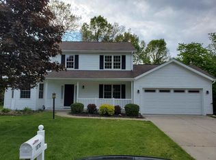 10767 Minniear Dr, Osceola, IN 46561