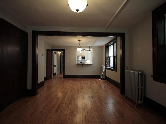3rd image of 3735 Harriet Ave