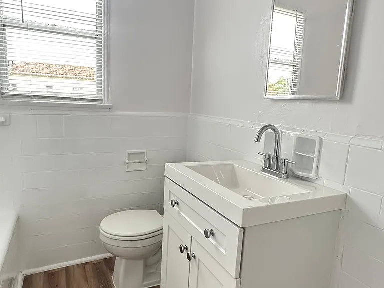 6001 Whitworth Dr #8 — Photo 16