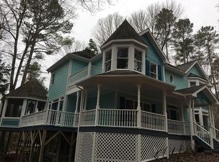 1555 Gallup Rd, Chapel Hill, NC 27517