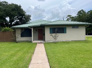 238 McLemore Dr, Alvin, TX 77511