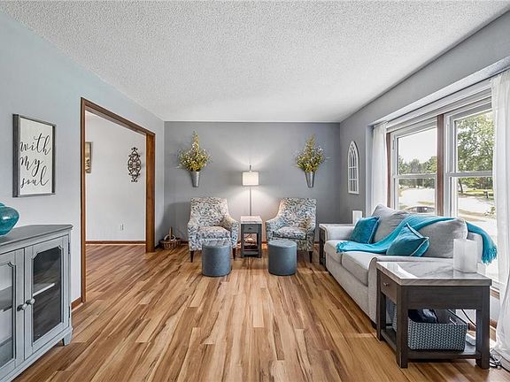 5th image of 1813 Place Liberte Dr