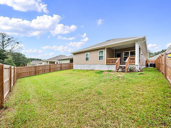 4th image of 237 Camellia Dr