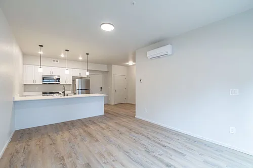 Floor plan 204