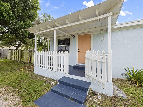 2nd image of 6962 Florida Drive