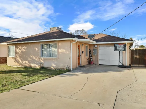 1123 Flower St, Turlock, CA 95380