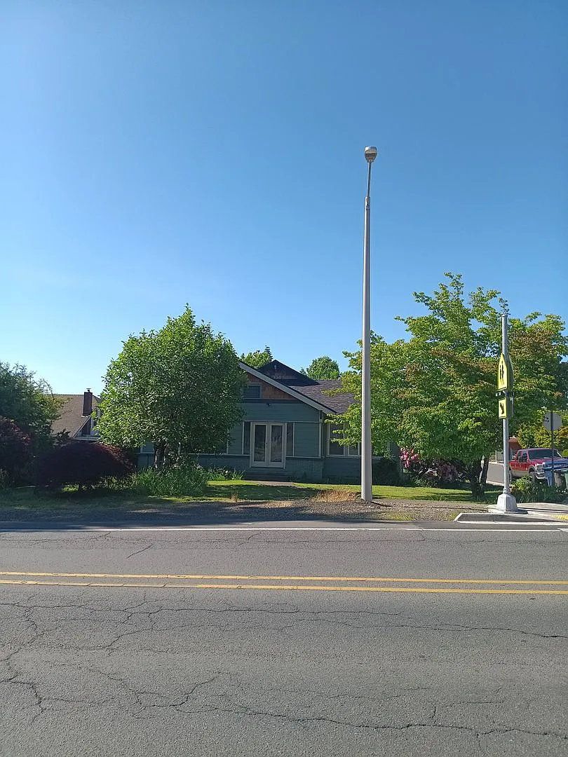 Roommate wanted: Young Professional Monmouth Men looking for a Roommate — Photo 1