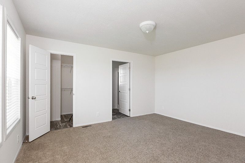 1st image of 6439 Redbrook Dr