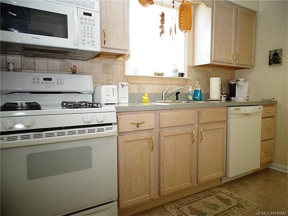 2nd image of 545 Holmes Ave