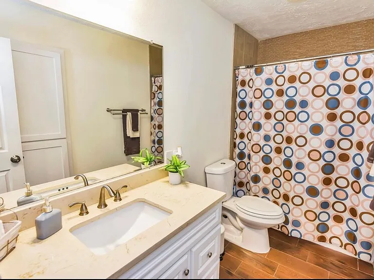 15618 Fox Springs Dr — Photo 11