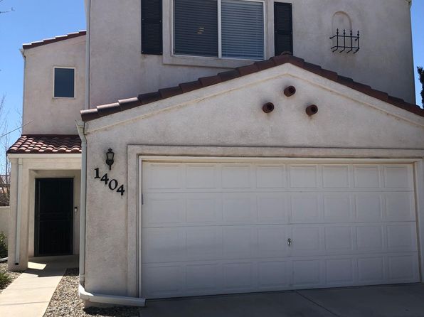 1404 Villa Los Ranchos NE
