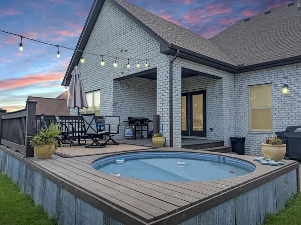 1031 Caballo Trl, Gallatin, TN 37066