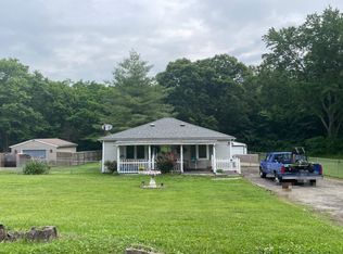 11207 Harrison Ln, Fairdale, KY 40118