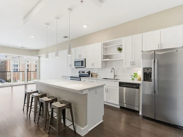 2407 8th Ave S APT 409, Nashville, TN 37204