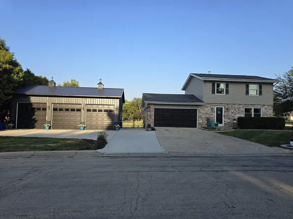 2214 4th Ave W, Monroe, WI 53566