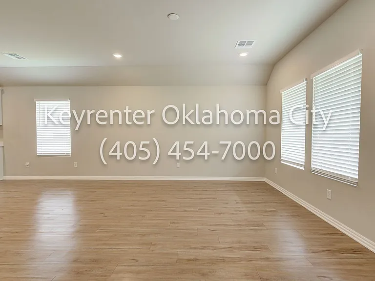 2809 Tracys Mnr — Photo 9