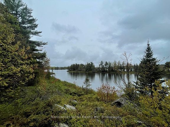 5th image of 556 Hartley Bay Rd
