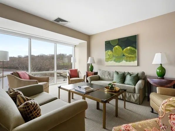 88 Wharf St Unit 314, Milton, MA 02186