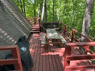 2nd image of 121 Crystal Lake Dr