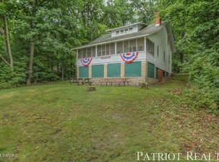 5156 S Emerald View Ln, Newaygo, MI 49337