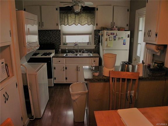 4th image of 209 Algiers Dr
