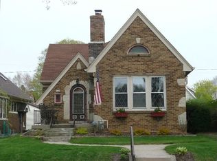 3266 S Lenox St, Milwaukee, WI 53207