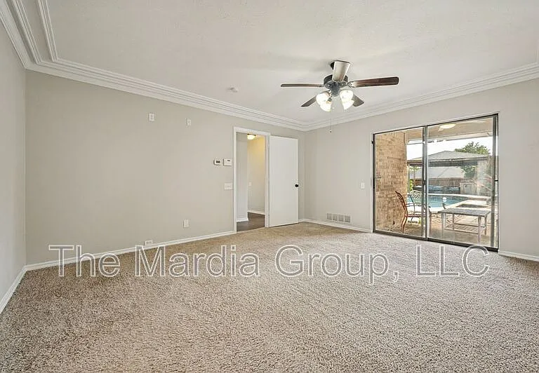 2702 Lookout Pl — Photo 17