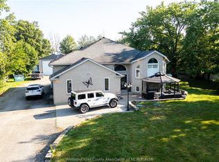 8510 Baseline Rd, Windsor, ON N0R1K0