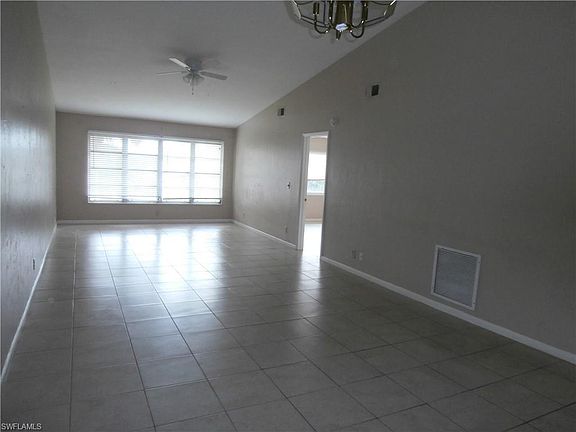 3rd image of 4090 Looking Glass Ln APT 8