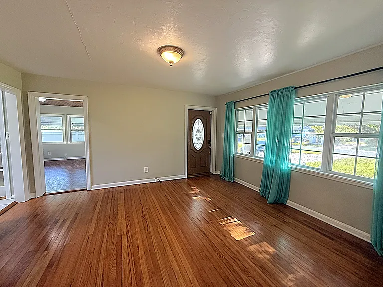 3000 Knollwood Cir — Photo 10