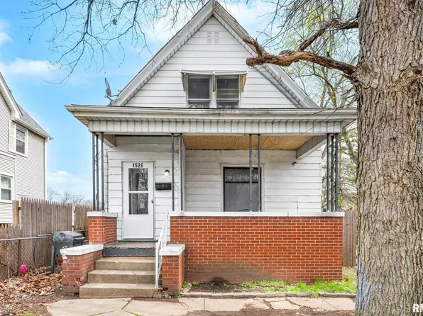 1526 S Griswold St, Peoria, IL 61605