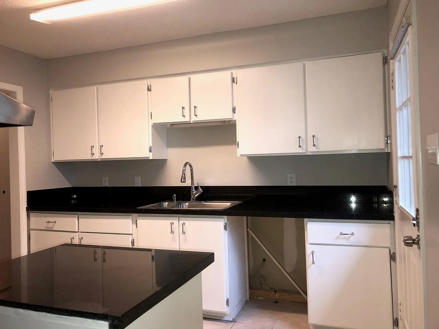 163 Dodge Ave — Photo 2