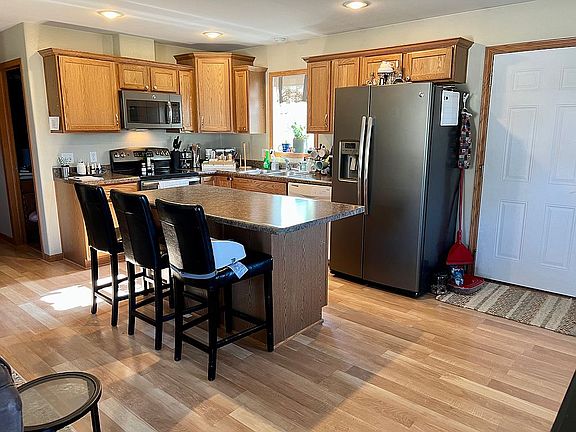 4th image of 3709 Monaghan Dr