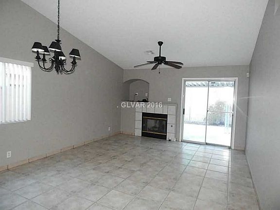 3rd image of 6644 Grand Oaks Dr