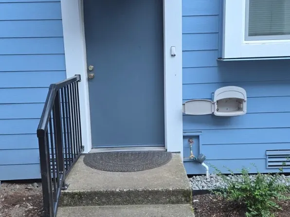 29 146th Avenue SE #C3, Bellevue, WA 98007
