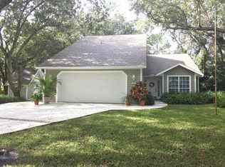 725 Layport Dr, Sebastian, FL 32958