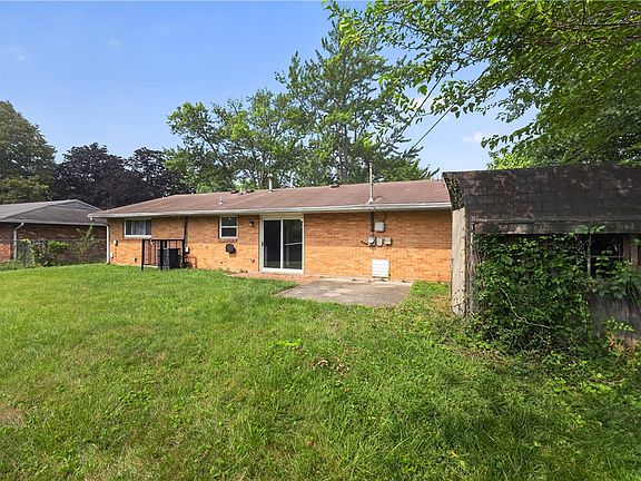 3rd image of 7617 Sebring Dr