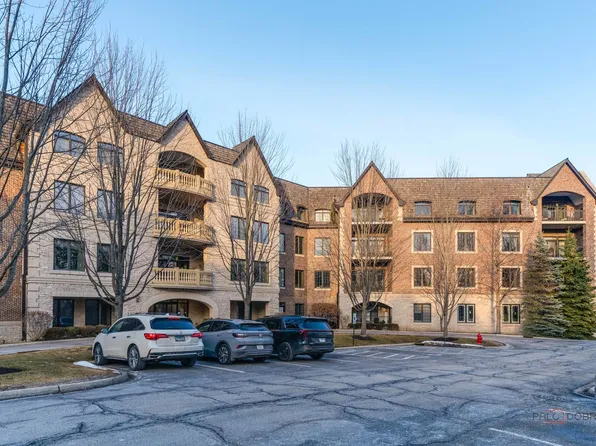 1800 Amberley Ct #309, Lake Forest, IL 60045