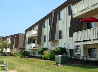 Oak Hills West Apartments, Lorain, OH 44053