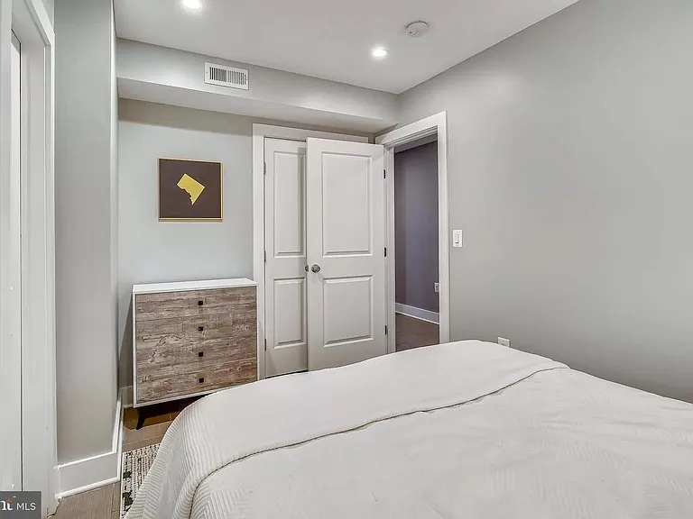730 Girard St NW #1 — Photo 19