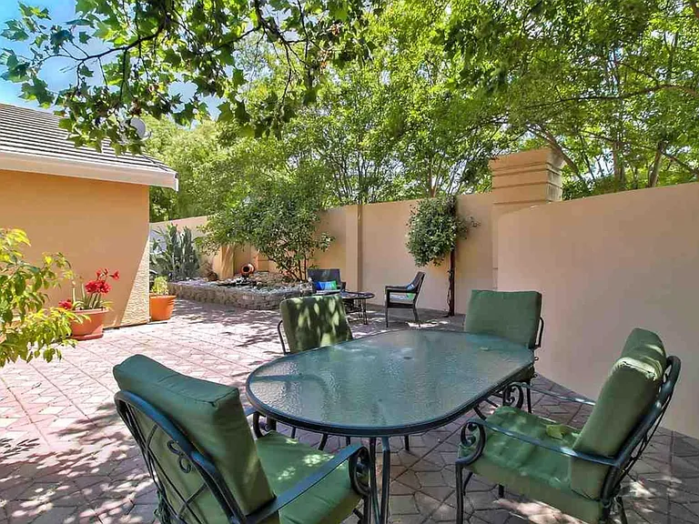 4522 Peacock Ct — Photo 17