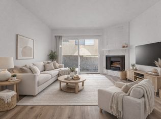 10721 Moorpark St APT 105, North Hollywood, CA 91602