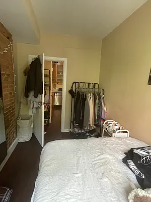 Rented by NorthStar REG LLC | media 21