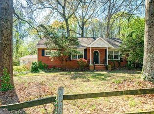 980 Brookdale Dr, East Pt, GA 30344