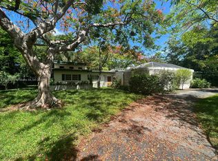 11550 SW 80th Rd, Pinecrest, FL 33156